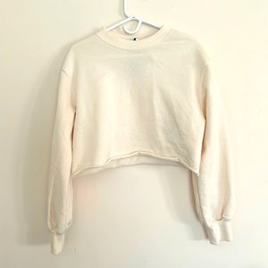 H&M DIVIDED Cream Cropped Crewneck Sweater